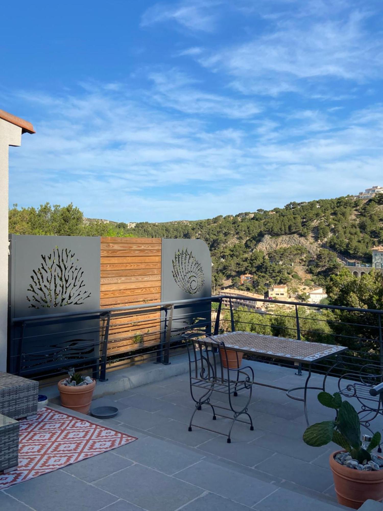Bed and Breakfast Les Terrasses Des Anthenors Ensues-la-Redonne Exteriér fotografie